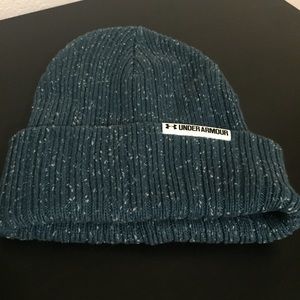 UNDER ARMOUR teal beanie one size